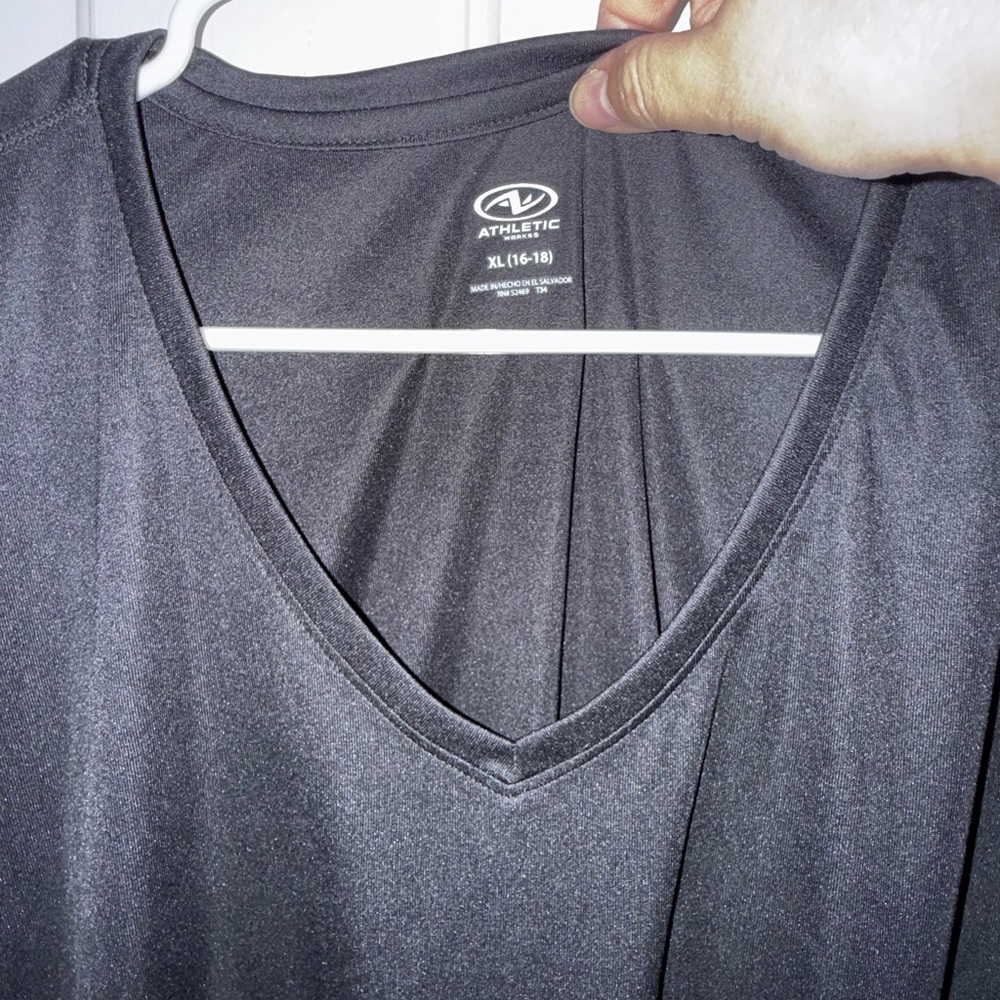 Athletic V-Neck Active Top in Charcoal Gray